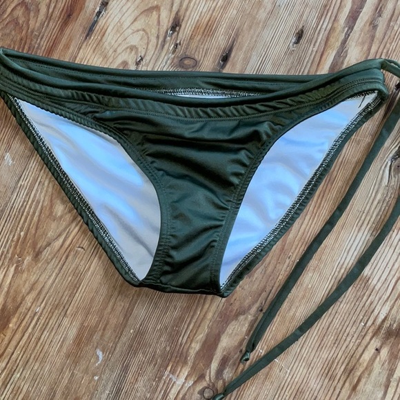 Del Toro, Surf Bikini Bottoms Handmade in Costa Rica! Additional tie @ waist. S - Picture 4 of 10